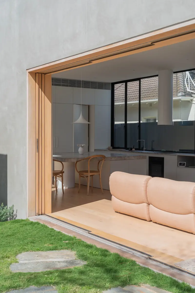 Malvern East Residence — concrete pavilion